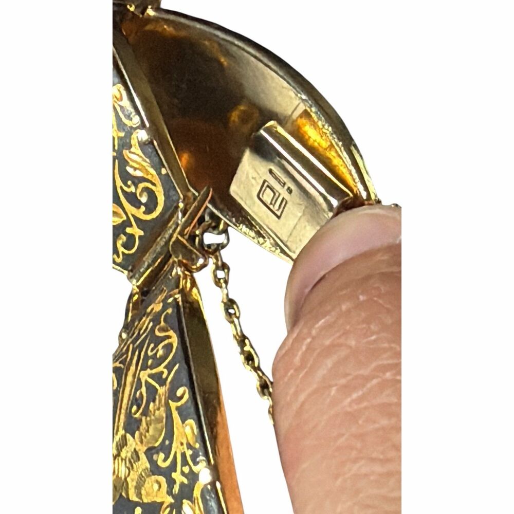 Vintage Damascene Bird Panel Bracelet Gold Tone Black Floral Safety Chain Signed - Picture 5 of 6
